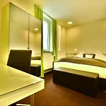 Ξενοδοχείο με διαμερίσματα Design Wiegand 3*